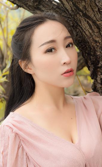 国产精品电影推荐！你真的了解午夜<strong>人妻</strong>电影的魅力吗？